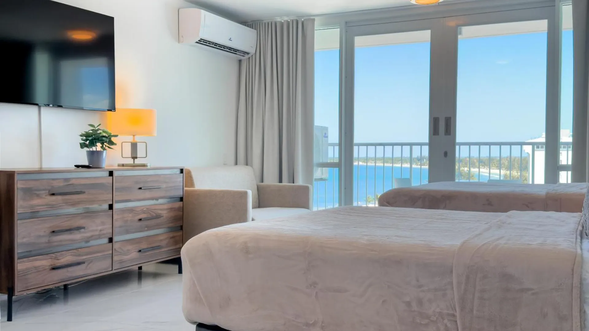 Esj Towers By Chana San Juan Apart-hotel